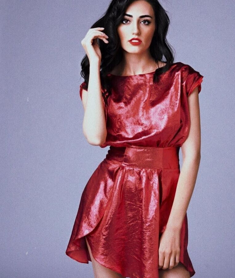 Sexy Selin Genc