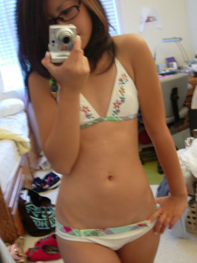 Japanese Girlfriend Selfie Nudes