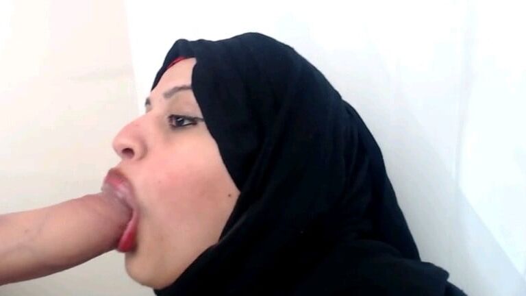 In period of Ramadan i suck my big dildo