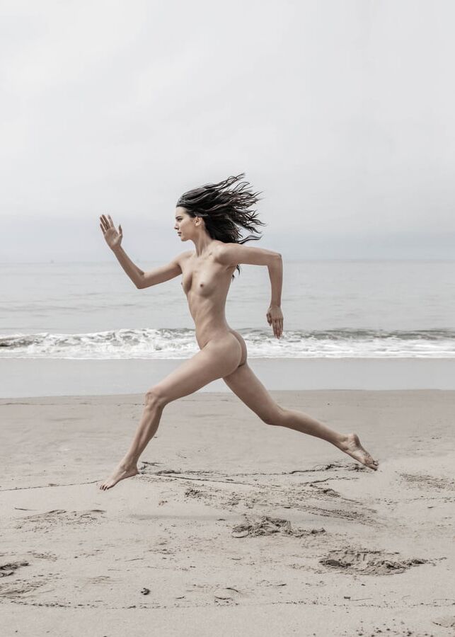 Naked sport by Nackedei