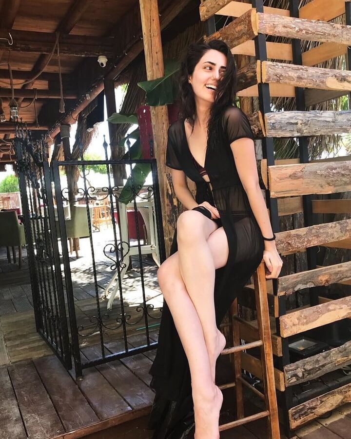 Sexy Selin Genc