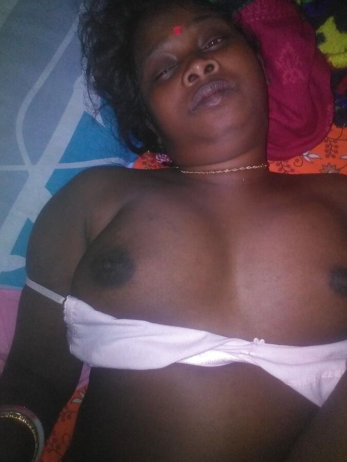 Indian desi maid nude