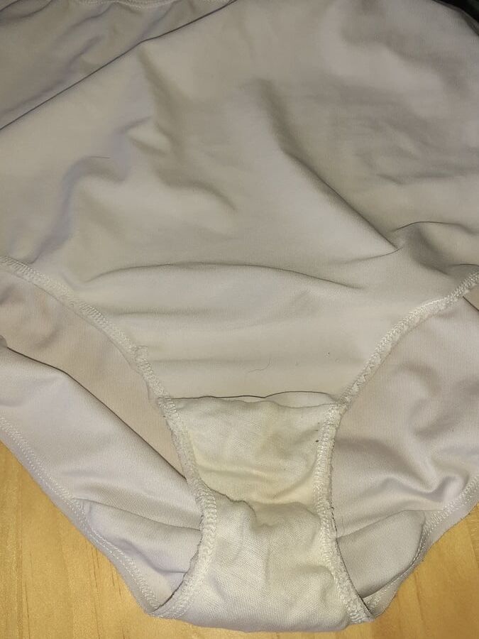 Pantie gussets