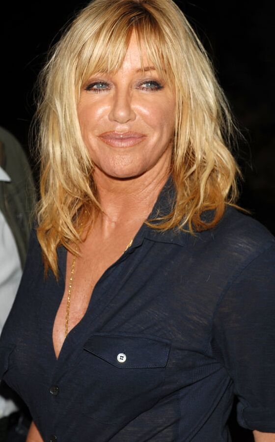 Celebrity Boobs - Suzanne Somers