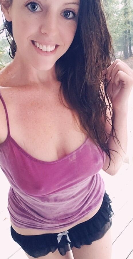 Sexy Young Milf Caitlyn