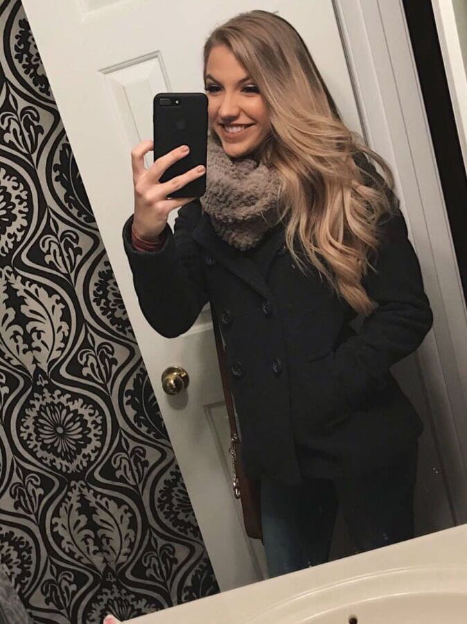 Attractive Virginia Girl And Armenian Mom Of