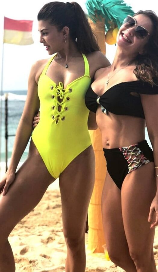 Jacqueline fernandez sexy hot pussy