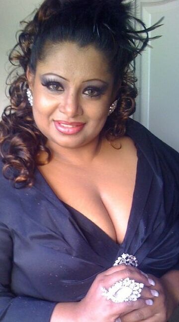 MILF make cum