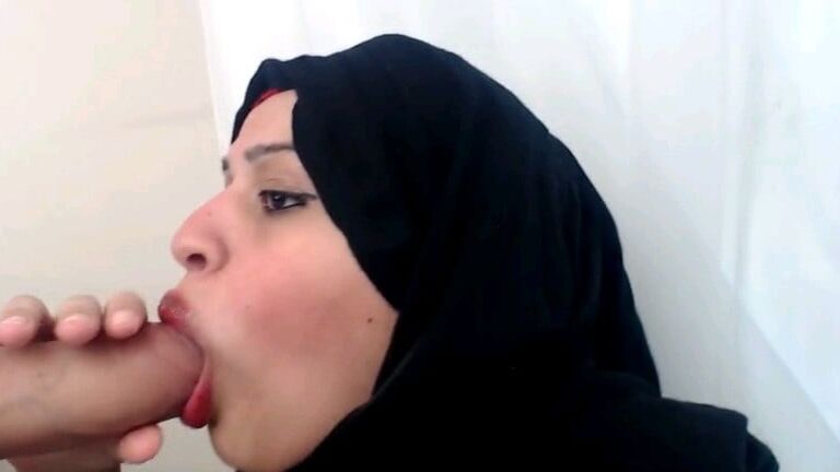 In period of Ramadan i suck my big dildo