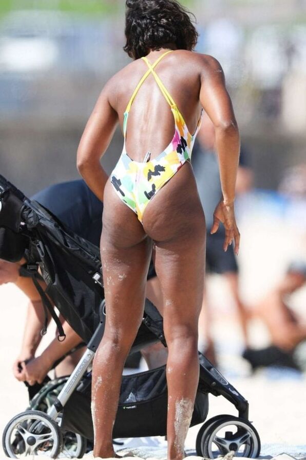 Kelly Rowland ass and tits in bikini