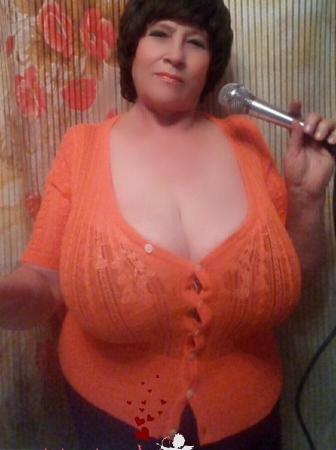 Twitter Fotos von einem Busenwunder