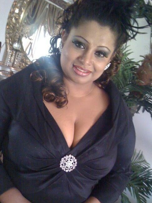 MILF make cum