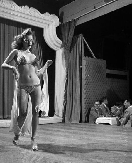 SCREEN GRILS VIII - BURLESQUE