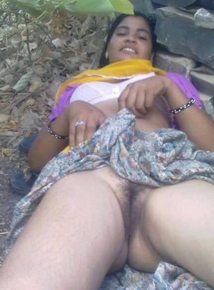 Indian Aunties and Bhabhis