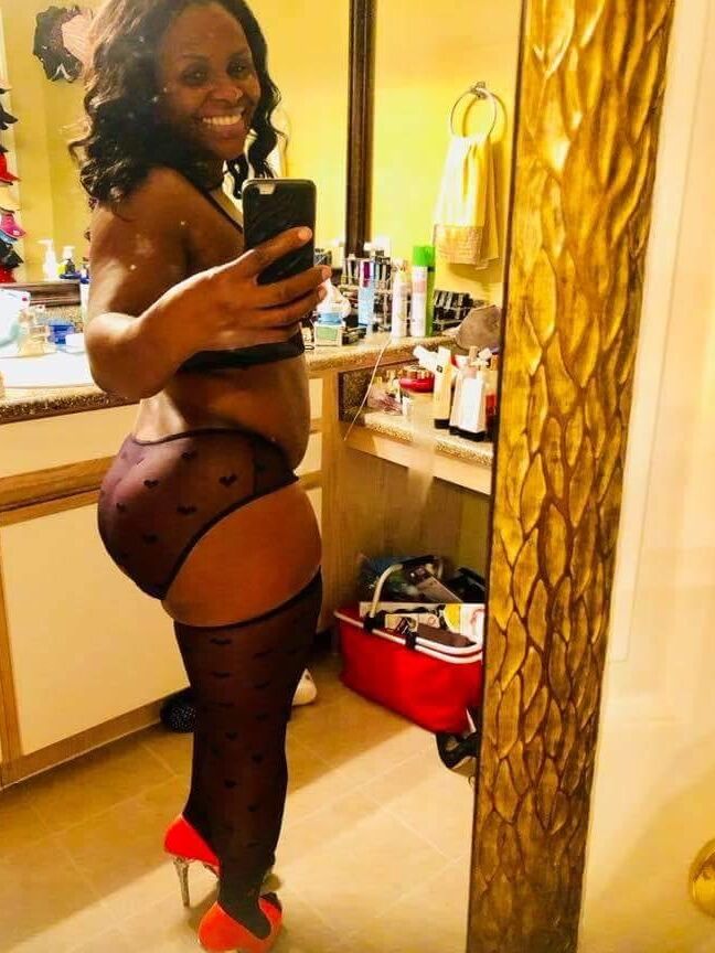 SOMEBODY MAMA VOL.