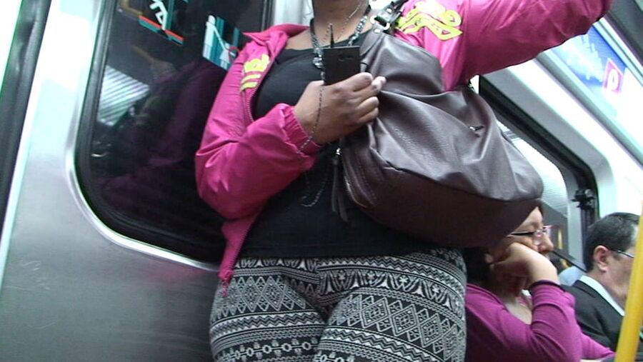 candid dominican ass at subway GLUTEUS DIVINUS