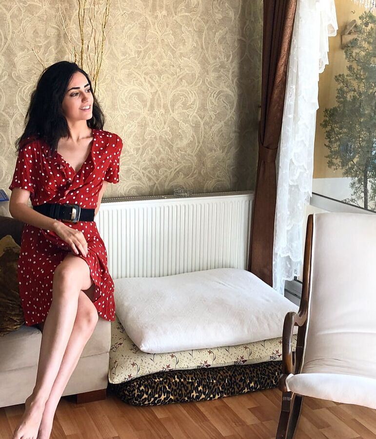 Sexy Selin Genc