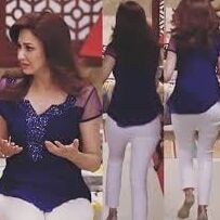 Soumya tandon sexy hot body