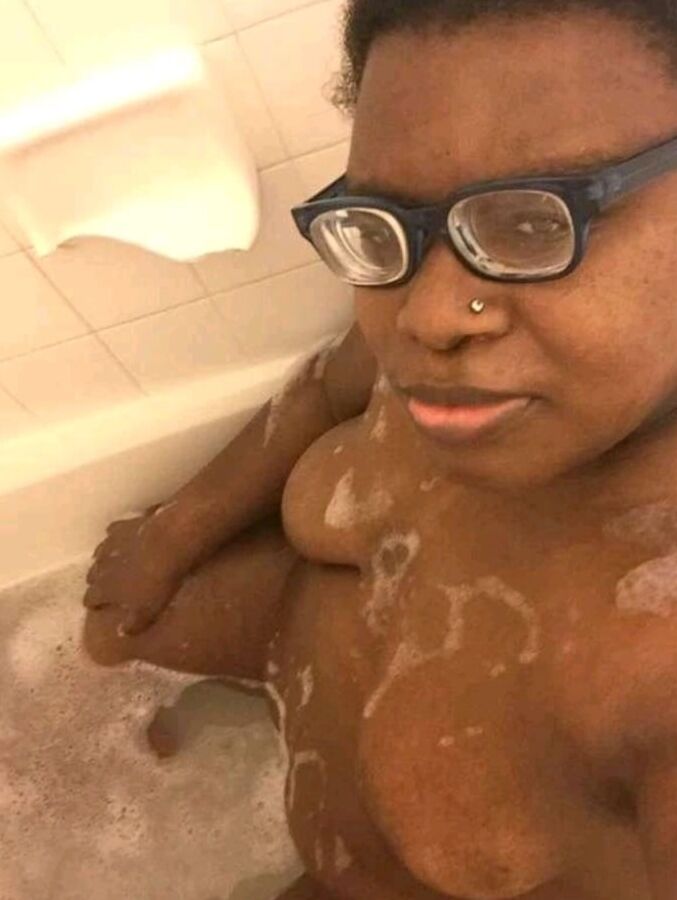 Shulandris nasty ass