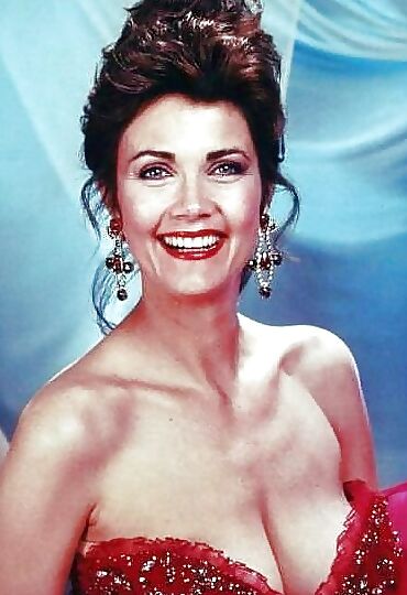 Celeb Sunday Lynda Carter