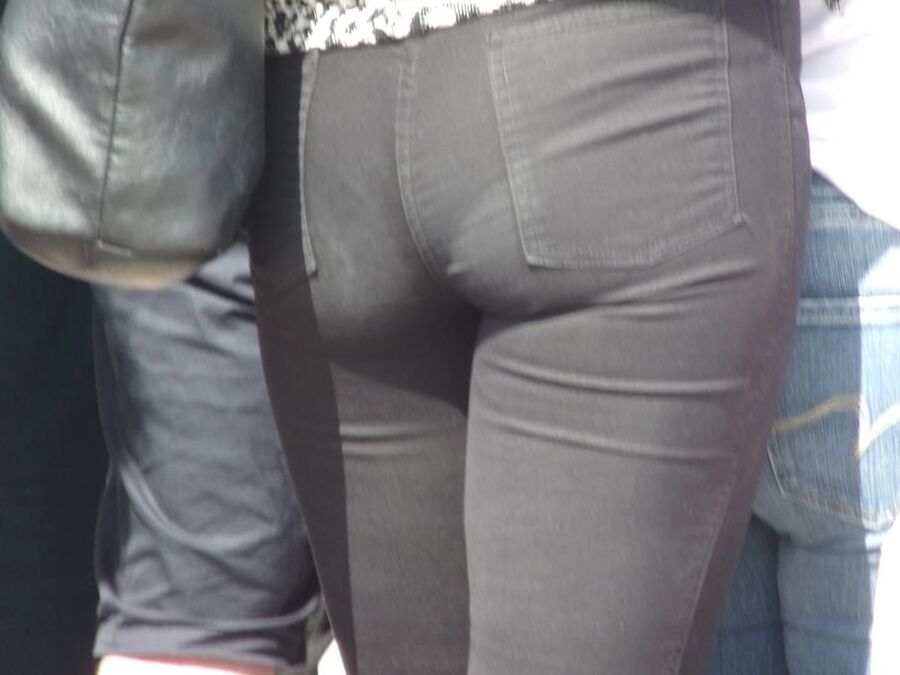 Bum pics I like....