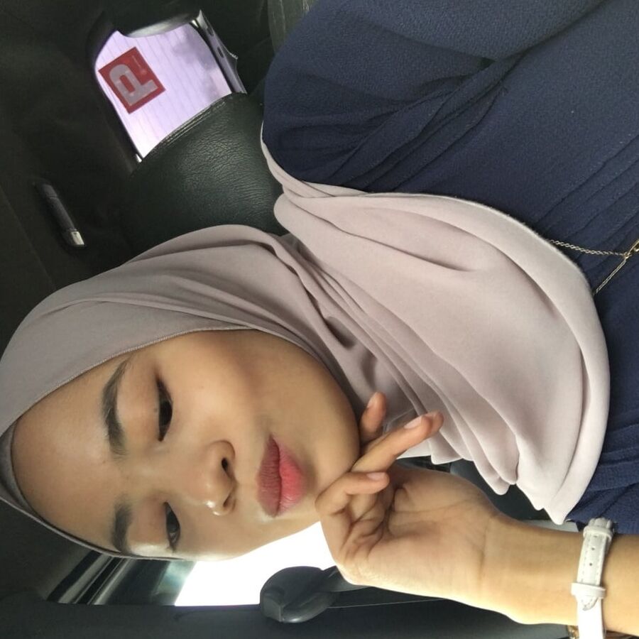 Malay Wan nursyazwani aina Penang Naked