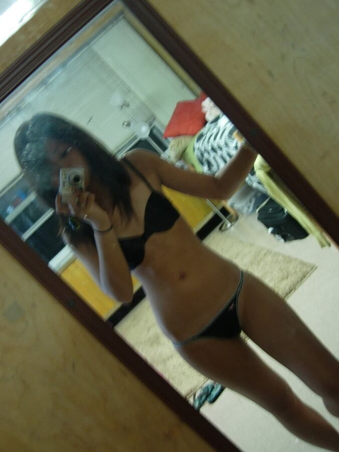 Japanese Girlfriend Selfie Nudes