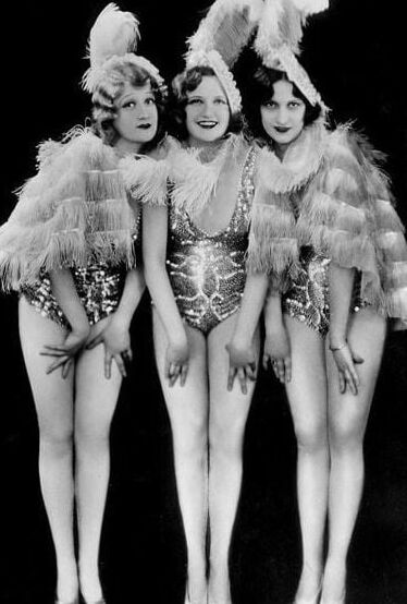 SCREEN GRILS VIII - BURLESQUE