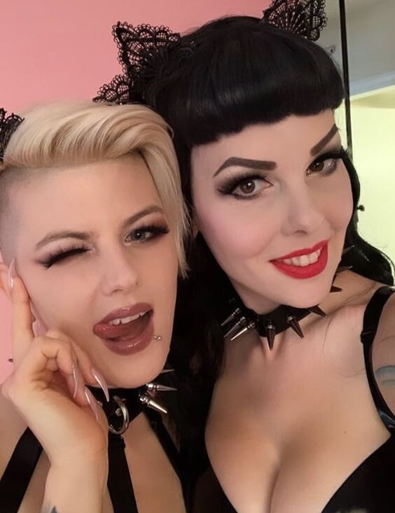 Ladies in leather, latex &amp; PVC