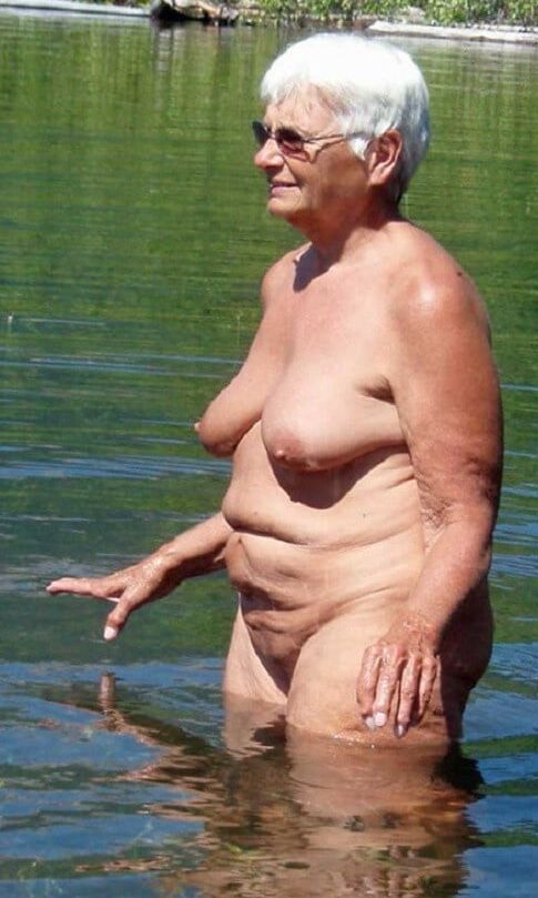 Nudisten Omis