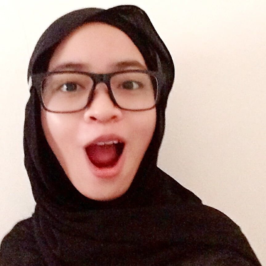 Malay Wan nursyazwani aina Penang Naked