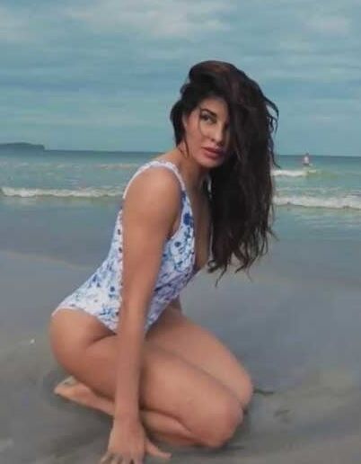 Jacqueline fernandez sexy hot pussy
