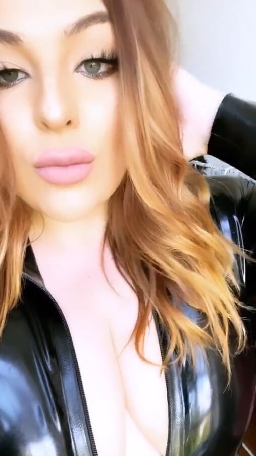 Ladies in leather, latex &amp; PVC