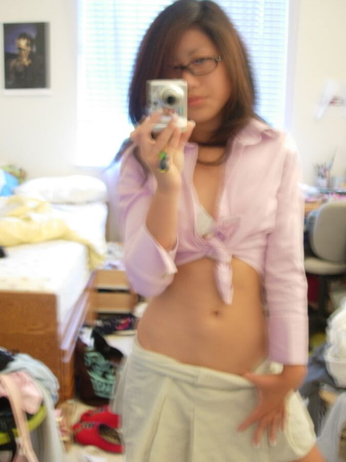 Japanese Girlfriend Selfie Nudes