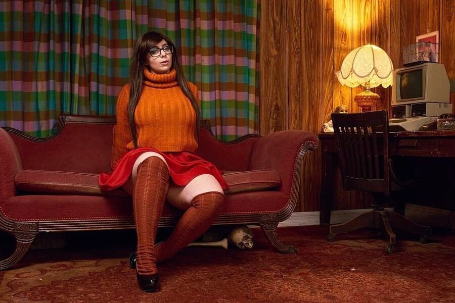 MaMa as a sexy Velma