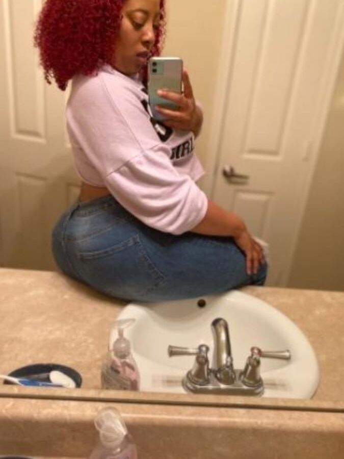 She has the right curves
