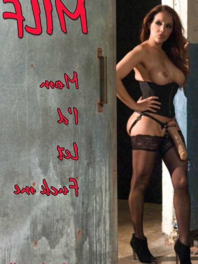 Femdom strapon