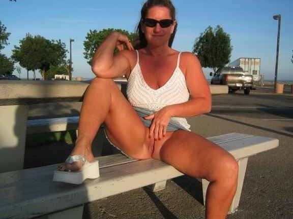 Cute Curvy Flasher