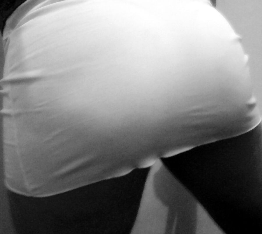Casada caiu na net depois de mandar nudes pro amante