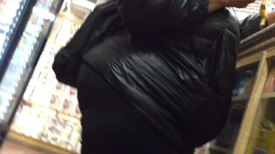 SSBBW PHAT ASS BUSTING OUT COAT