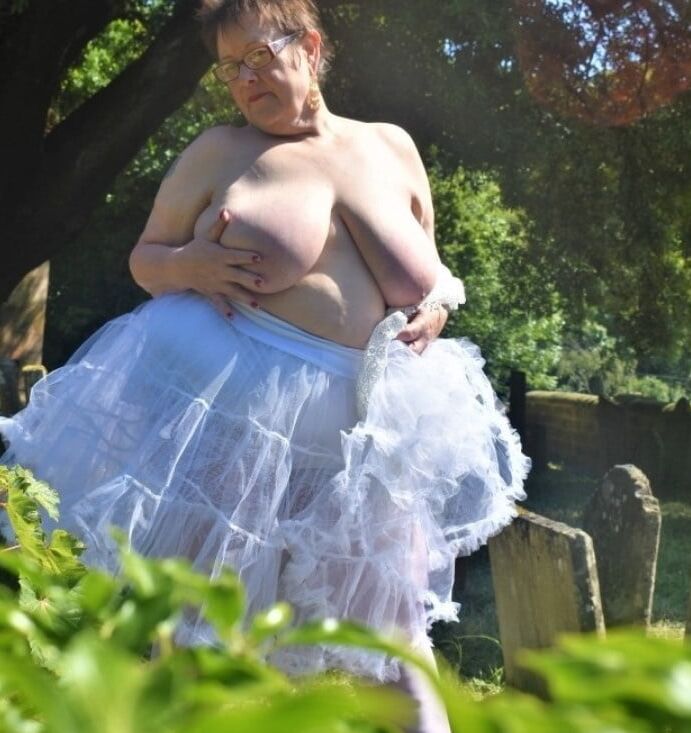 Bbw mix (Granny)