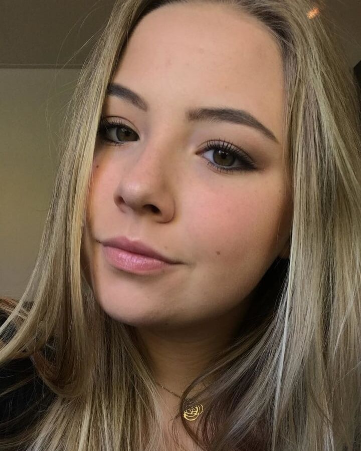 Busty Dutch Blonde Beau