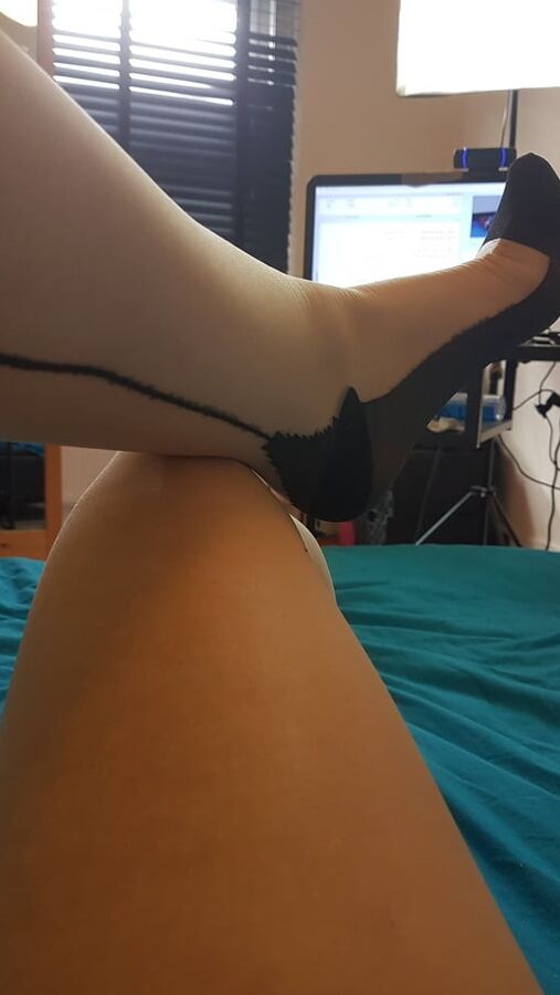 Slutty Milf Pose
