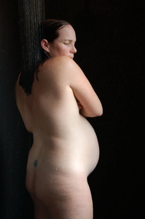 Beautiful pregnant wife shower nudes