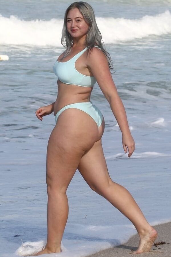Celeb Obsession Iskra Lawrence