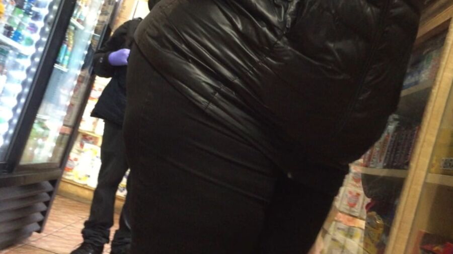 SSBBW PHAT ASS BUSTING OUT COAT