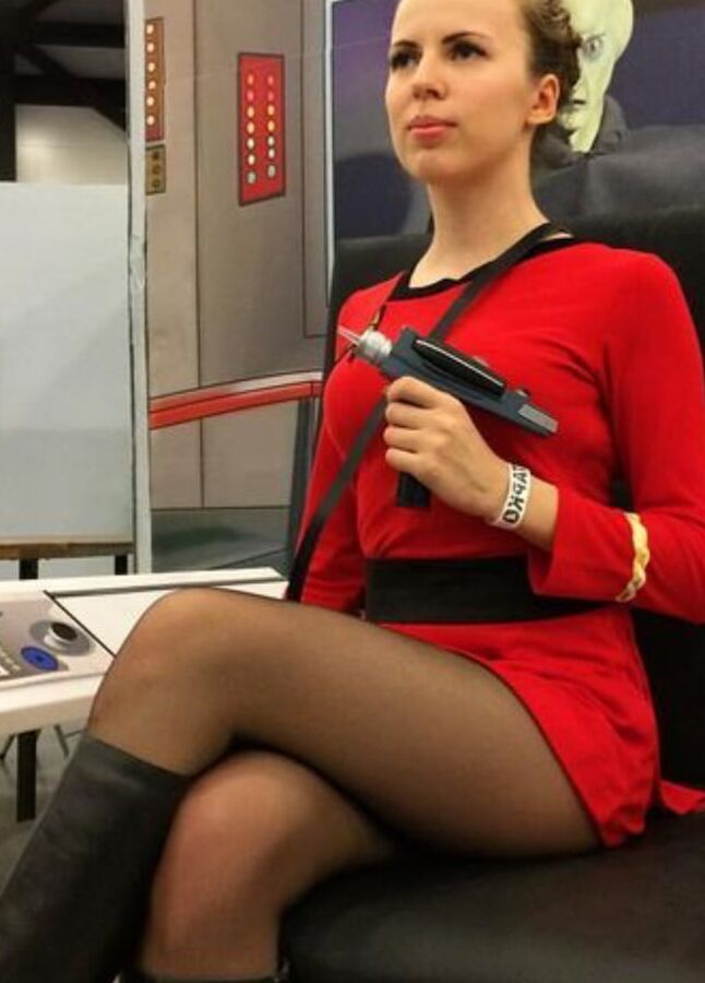 Star Trek cosplay girls in shirt skirts