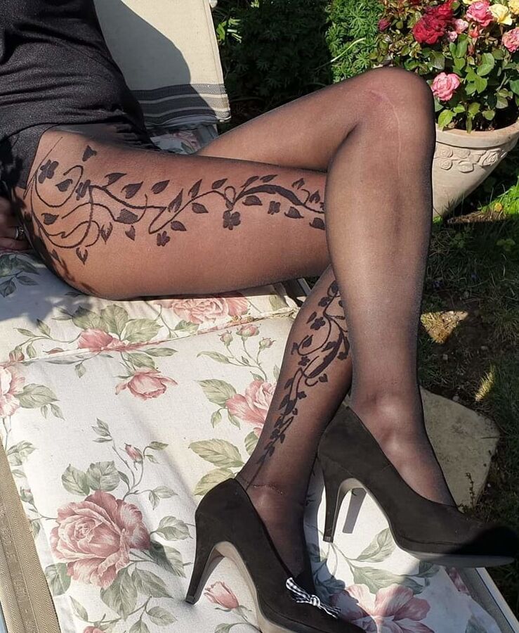 Hot pantyhose Mom