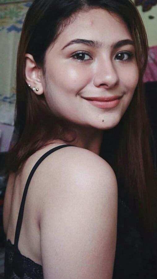 Random Pinays