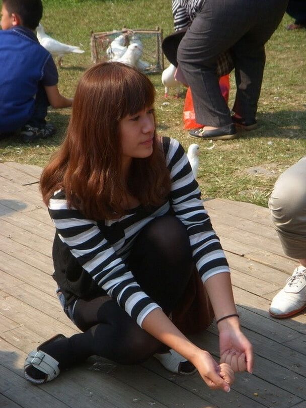 Street Pantyhose – Chinesisches Fickspielzeug in Strumpfhosen